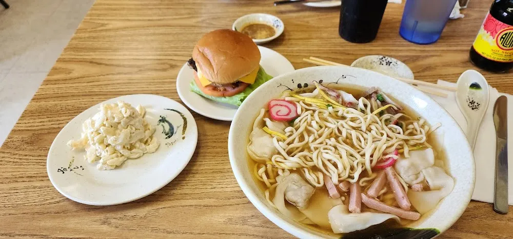 lrg Wonton Mein Saimin Cheeseburger dlx and Side Mac